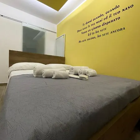 Yes I Know My - Mini Martiri Hébergement de vacances